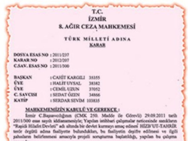 Türkiye'de yargı komedisi yaşanıyor