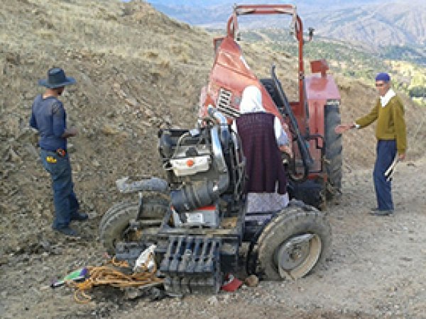 Bingöl'de traktör kazası: 1 ölü, 1 yaralı