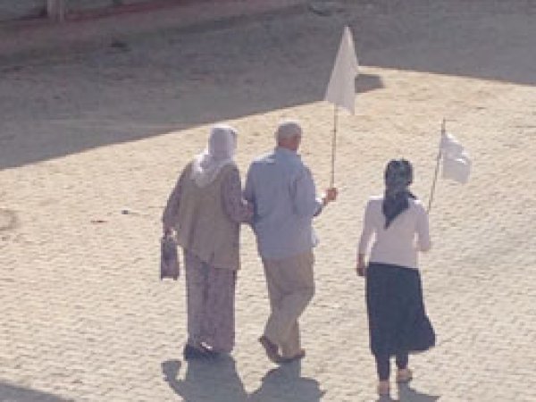 Bölge halkına reva görülen zulmün fotoğrafı