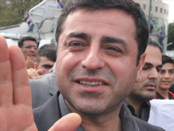 Demirtaş 'yastayız' deyip halktan oy istedi