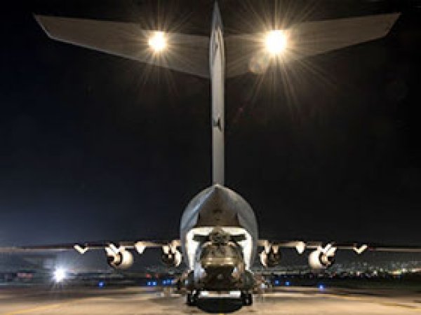ABD YPG'ye 50 ton silah ve cephane indirdi
