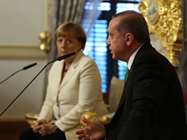 Erdoğan: Merkel'den destek rica ettim