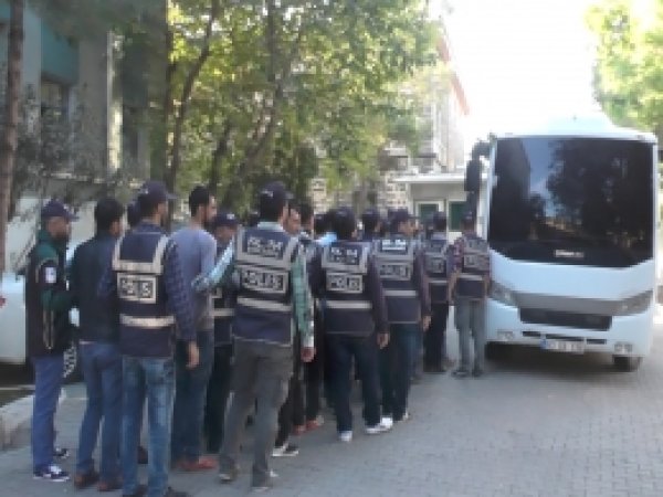 Siverek'te uyuşturucu zanlıları adliyede