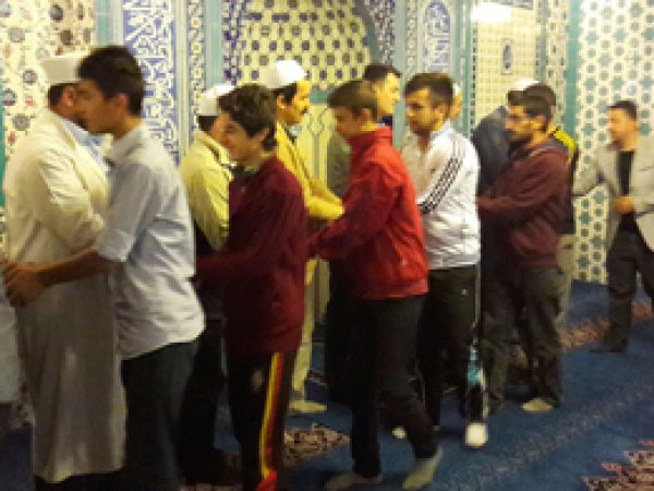 Mardinli gençler sabah namazında buluştu 