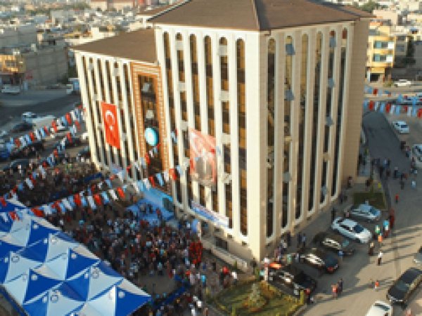 Gaziantep'te Selçuklu Gençlik Merkezi hizmete açıldı
