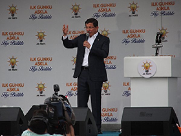 Davutoğlu, Urfa'da önemli mesajlar verdi