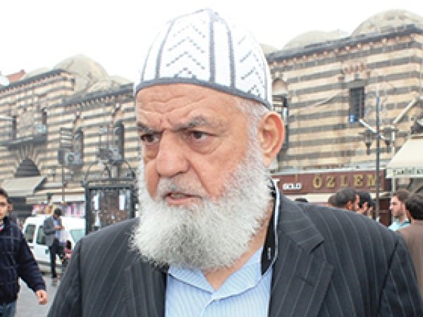 'Peygambere saygısızlık asla kabul edilemez'