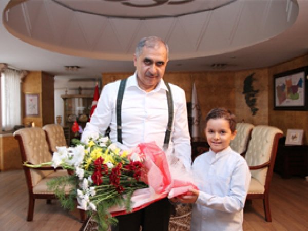 5 yaşındaki öğrenci vali olmak istiyor