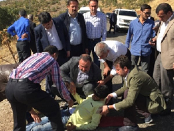 Siirt'te tarım aracı devrildi: 3 yaralı