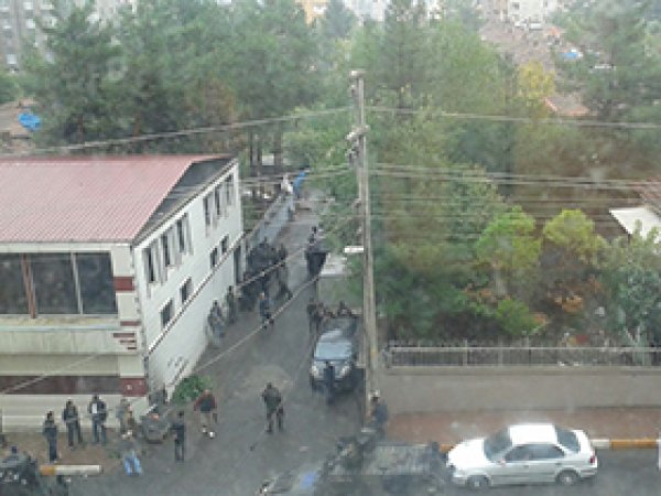 IŞİD Diyarbakır'da polisle çatıştı: 9 ölü