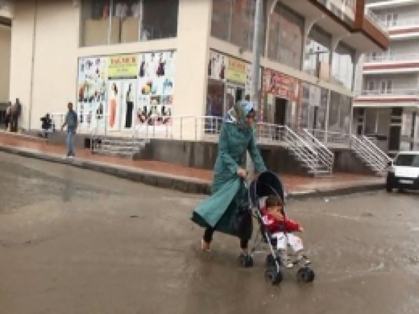 Mardin Valiliği'nden sel uyarısı 