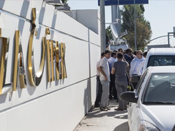 Kayyum kararı Koza Holding'e tebliğ edildi