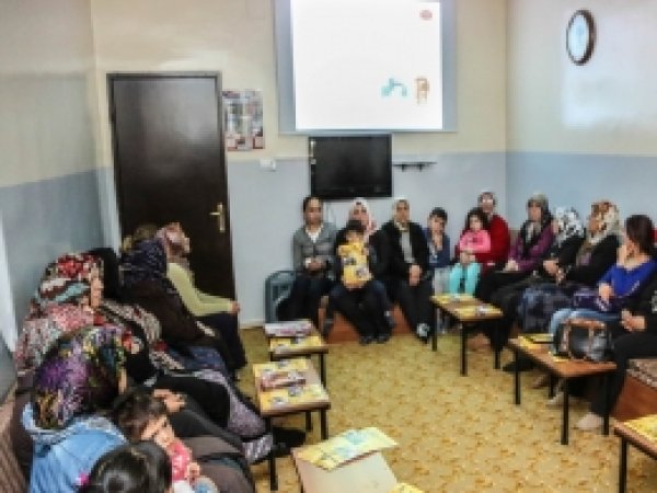 Antep'te halka ücretsiz gaz dedektörü dağıtıldı
