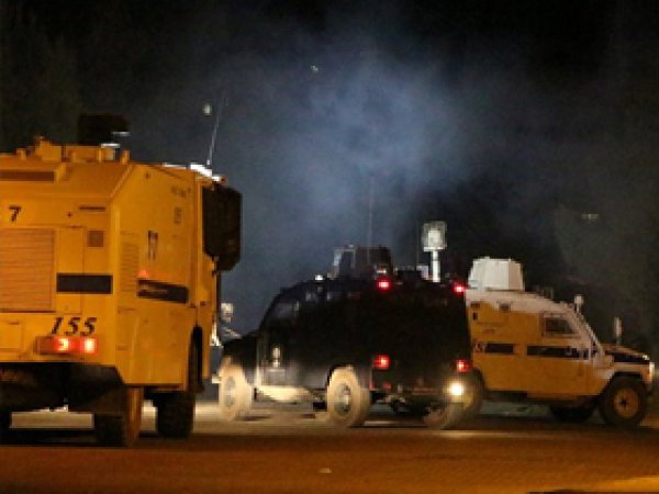 Nusaybin'de polise bombalı saldırı: 4 yaralı 
