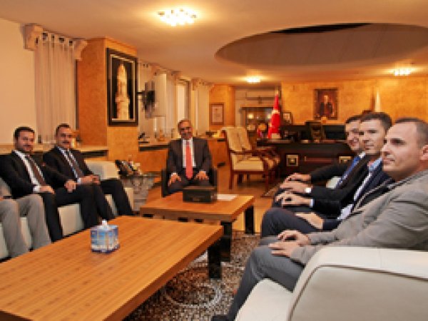 Mardin Barosu'ndan Vali Koçak'a ziyaret