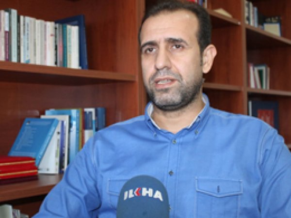 ''Kürtçenin resmi dil olması gerekiyor''