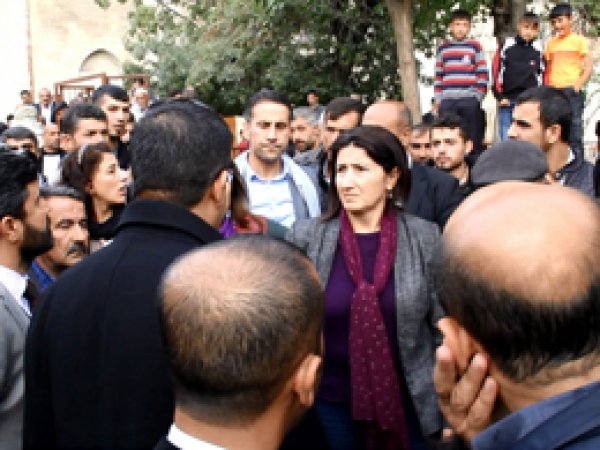 HDP'li vekillerin izinsiz yürüyüşüne müdahale