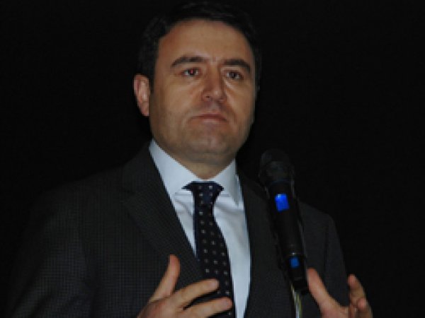 'Marks ve Lenin'i değil, Ahmed-i Hani'yi takip etmeliyiz'