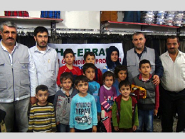 İHO EBRAR Mersin'de yetim ve öksüzleri güldürdü