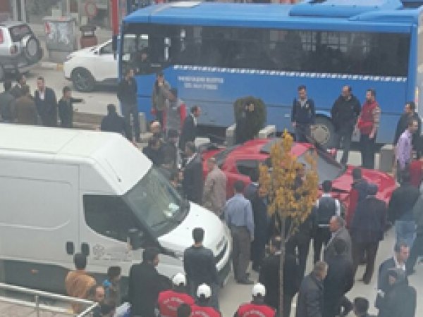 Van'da zincirleme trafik kazası: 1 yaralı