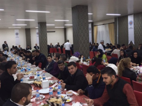 Baydaş, Irak ve Süriye'li öğrencilerle bir araya geldi