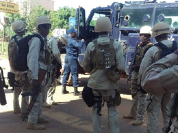 Mali'de otel baskını: 18 ölü