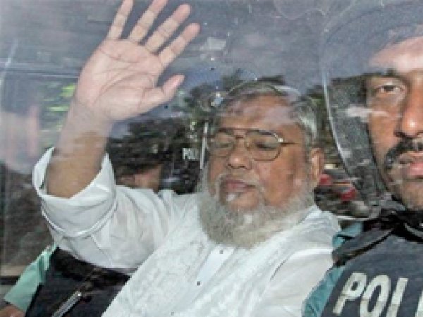 Bangladeş'te Müslümanlar yok edilmek isteniyor