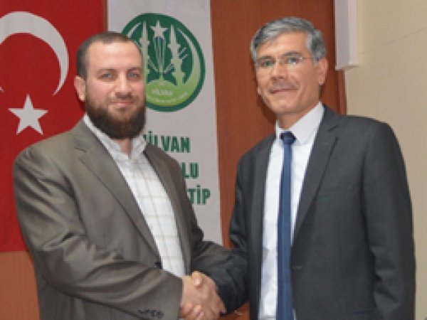 Hilvan İHL'de  'Dürüstlük' konferansı  