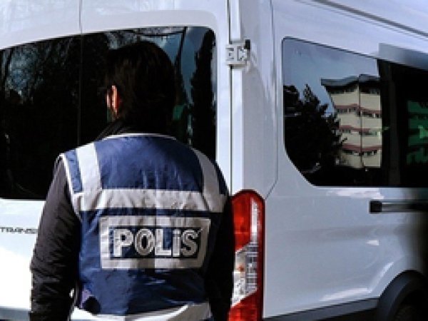 Batman'da kaçak sigara ve çay ele geçirildi