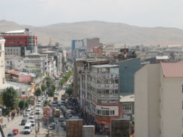 'Van Belediyesi proje üretmede yetersiz'
