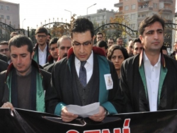 Batman Barosu Elçi'nin öldürülmesini protesto etti