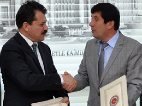 Hükümlüler cezalarını fidan dikerek çekecek