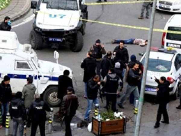 Arama noktasınkda ateş açan PKK'li öldürüldü
