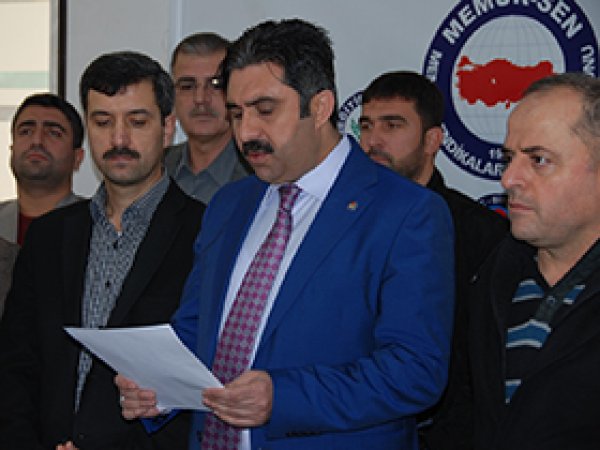 'Cami yakanlar Kürt halkından özür dilemeli'