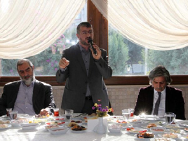 Türkiye'nin tanınmış âlimleri Adana'da buluştu