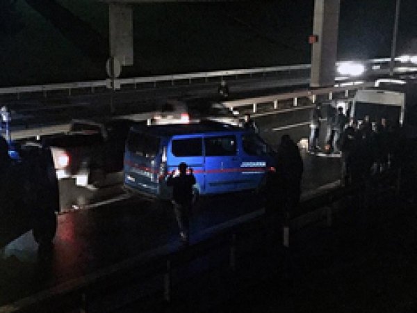 İstanbul'da jandarma aracına silahlı saldırı