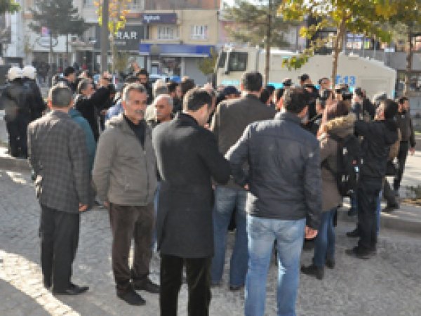 HDP'li vekillerin olduğu yürüyüşe halk destek vermedi