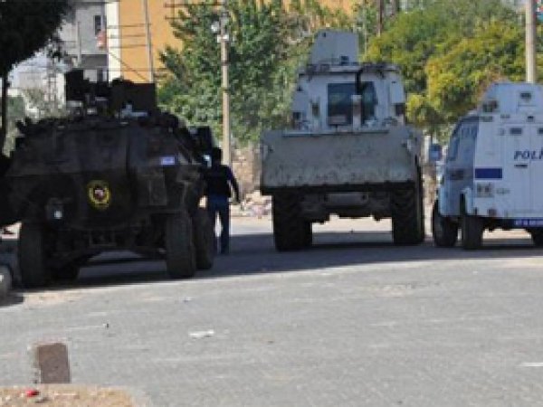 Dargeçit'te polise roketli saldırı: 2 yaralı