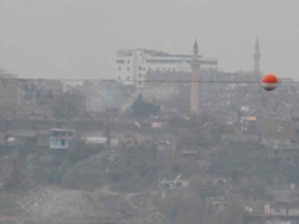 Diyarbakır'da çatışmalar devam ediyor