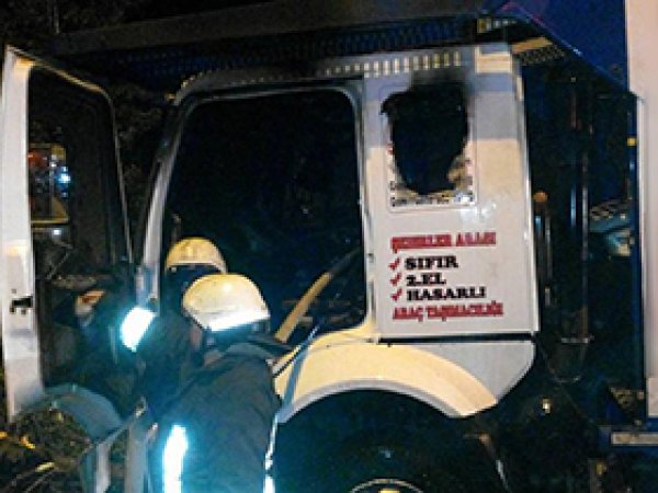 PKK'liler Tır'ı şöfürle birlikte yakmak istedi