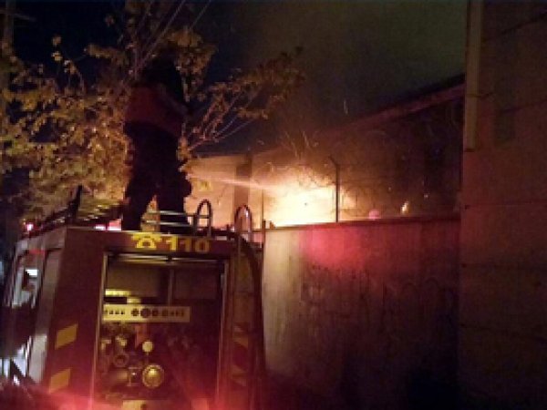 Diyarbakır'da PKK'liler okulu ateşe verdi