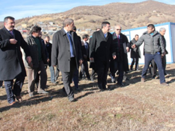 Cevdet Yılmaz deprem bölgesini ziyaret etti