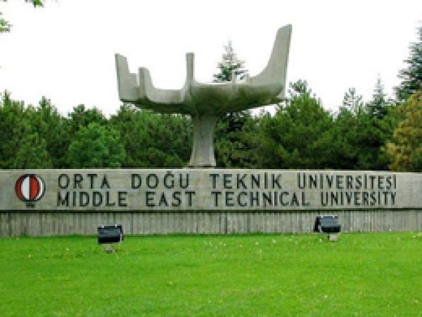 'Namaz kılmak isteyenlere saldırı çağ dışıdır'