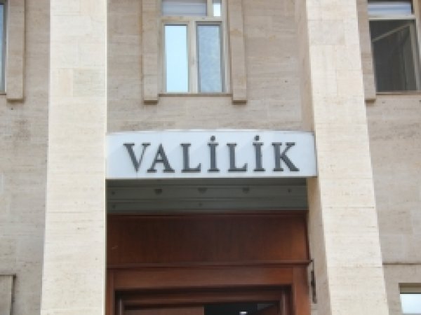 Sur'da her türlü gösteri yasaklandı