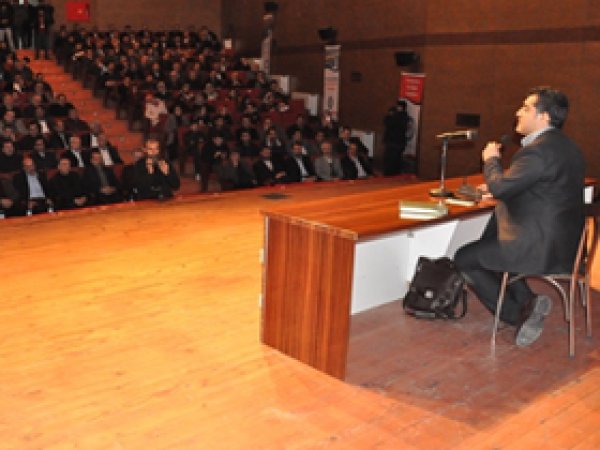 Çiçek: Dindarlar sürece dahil edilmiyor
