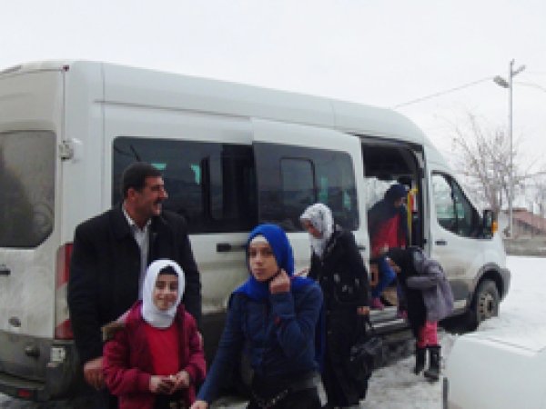 Siyer sınavı için 70 kilometre yol katlettiler