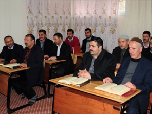 İmamlar için Hizmet içi Kur'an kursu açıldı