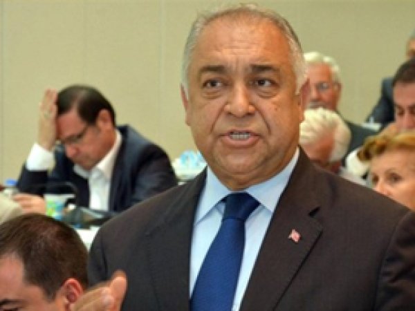 Vekil olmak isterken koltuğundan oldu