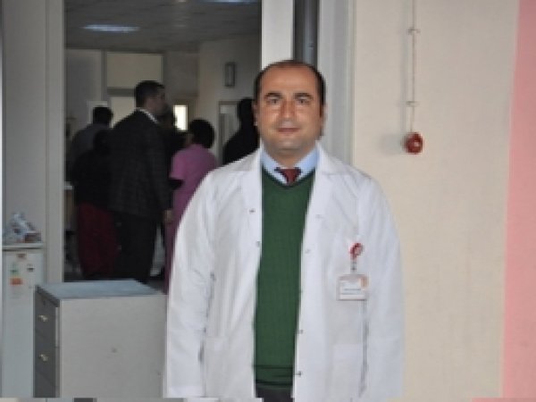 Başhekim odasını yeni doğan servisine çevirdi