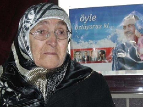 Muhsin Yazıcıoğlu'nun annesi vefat etti